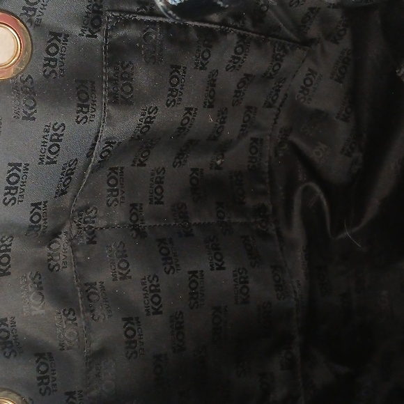 Pristine Michael Kors Jet Set Tote in Mirror Metallic Black - Picture 11 of 11